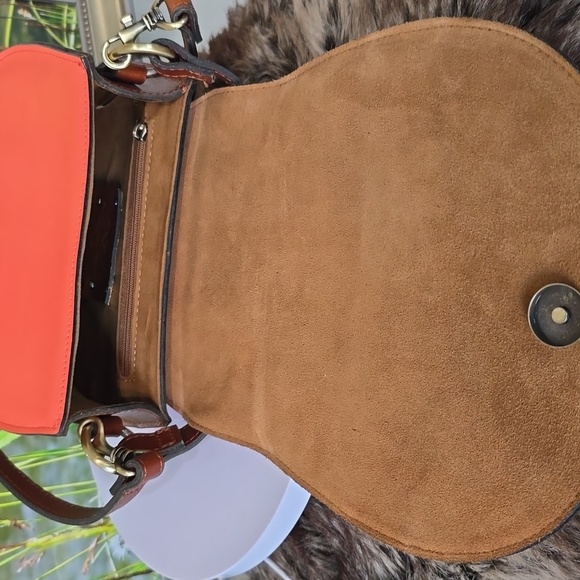 Patricia Nash Coral and Brown Crossbody Bag - Picture 11 of 14